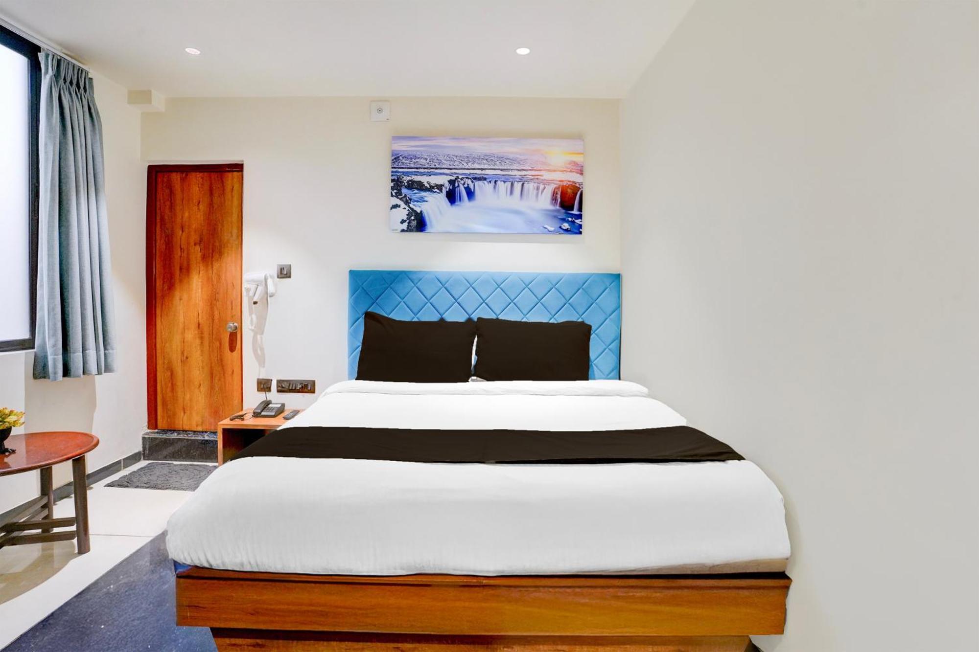Palette- Siddharth Inn Гандинагар Экстерьер фото