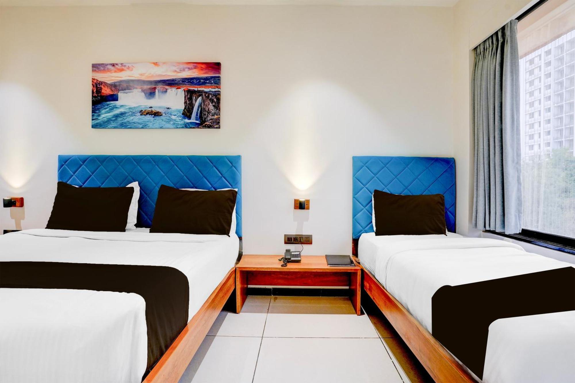 Palette- Siddharth Inn Гандинагар Экстерьер фото