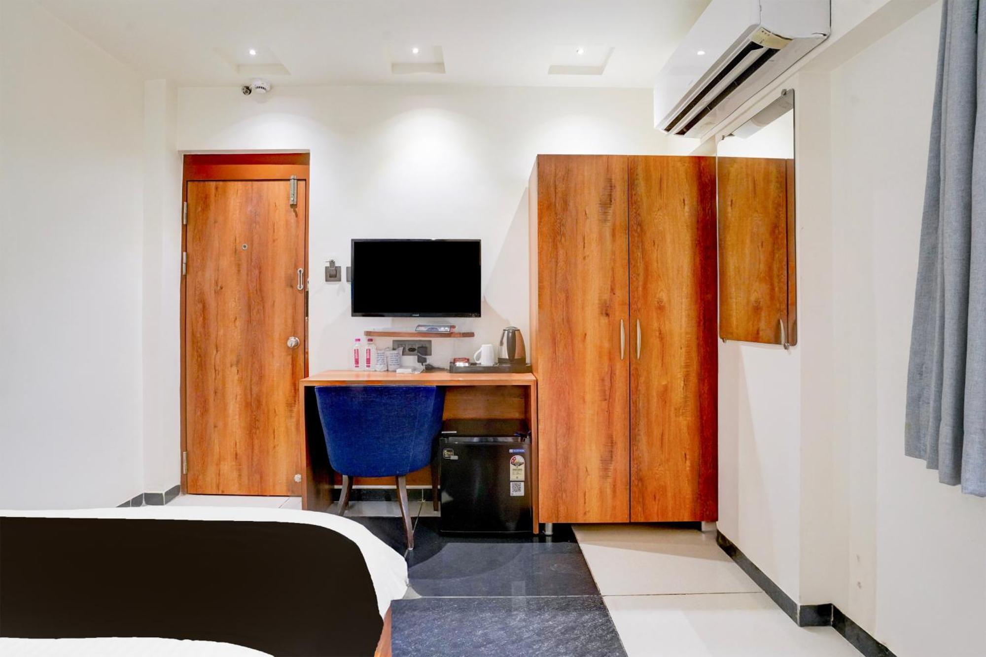 Palette- Siddharth Inn Гандинагар Экстерьер фото