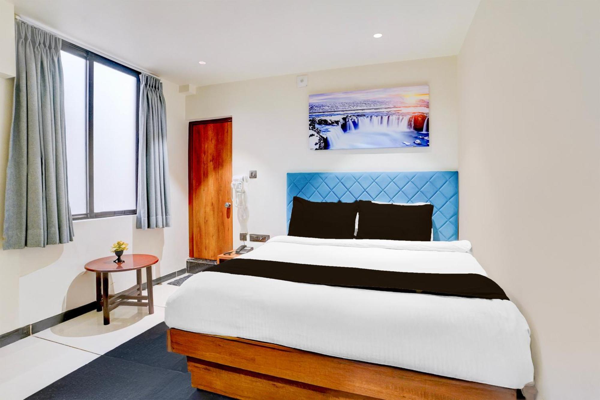 Palette- Siddharth Inn Гандинагар Экстерьер фото