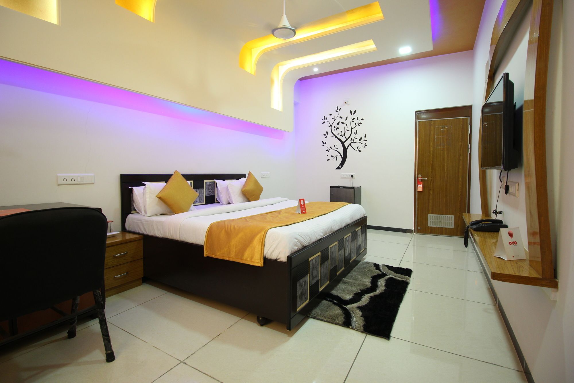 Palette- Siddharth Inn Гандинагар Экстерьер фото