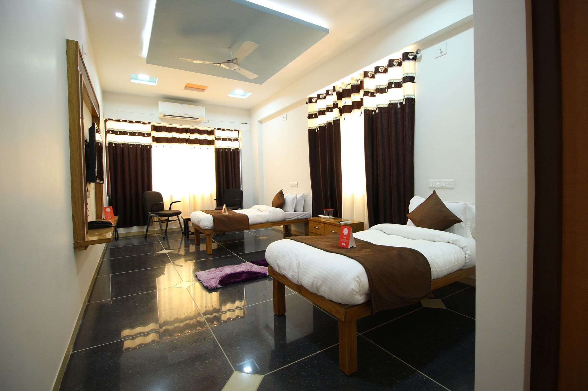 Palette- Siddharth Inn Гандинагар Экстерьер фото